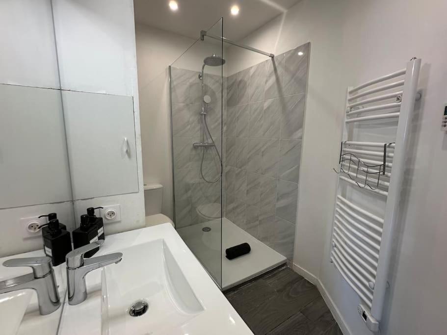 Villa Constance 3 Antibes - Spacieux Logement En Dernier Etage מראה חיצוני תמונה