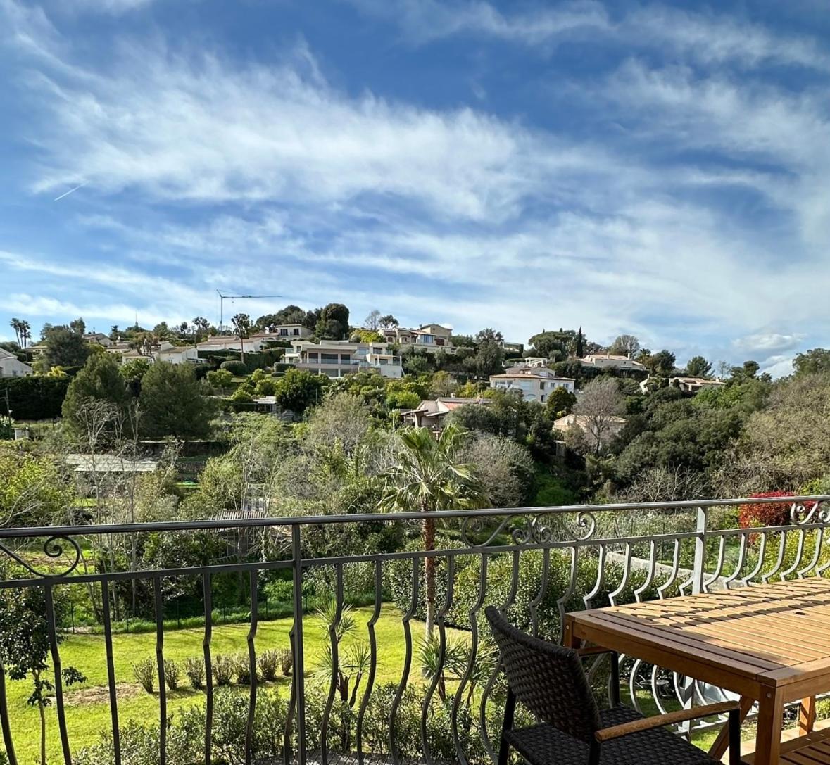 Villa Constance 3 Antibes - Spacieux Logement En Dernier Etage מראה חיצוני תמונה